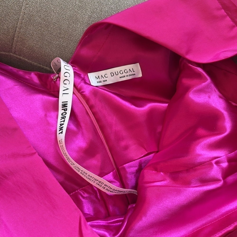 Mac Duggal Long Plus-Size Formal Dress 68525 sz 16W pink ruffle layered gown NWT - Picture 8 of 16